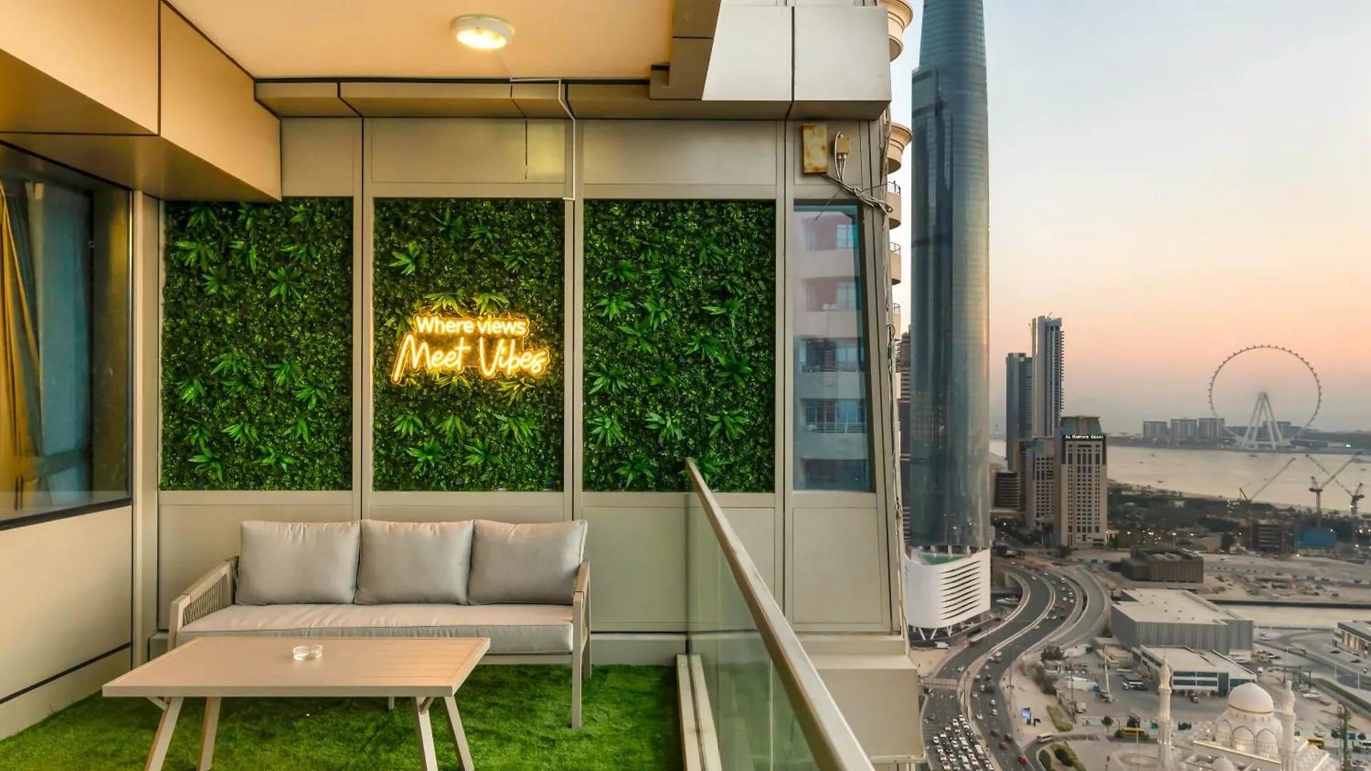 Apartment Sensational Direct Sea, Ain View And Palm Jumeirah In Dubai Marina