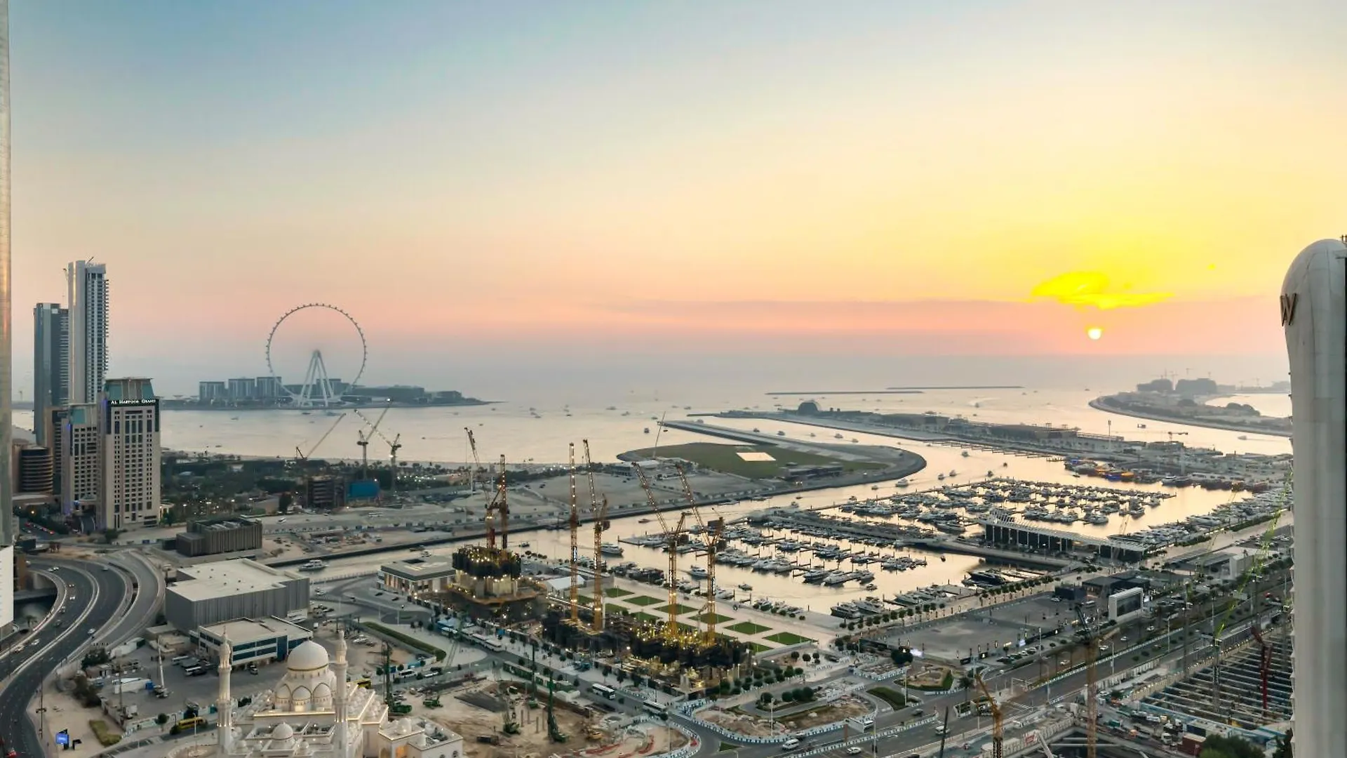 Apartment Sensational Direct Sea, Ain View And Palm Jumeirah In Dubai Marina
