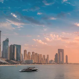 Happy Academia Jbr دبي