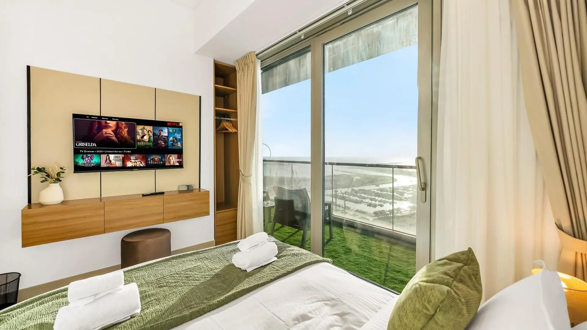 Sensational Direct Sea, Ain View And Palm Jumeirah In Dubai Marina